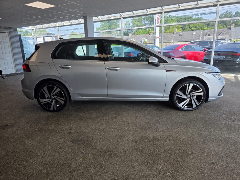 2024 Volkswagen Golf 2L Diesel For Sale Images