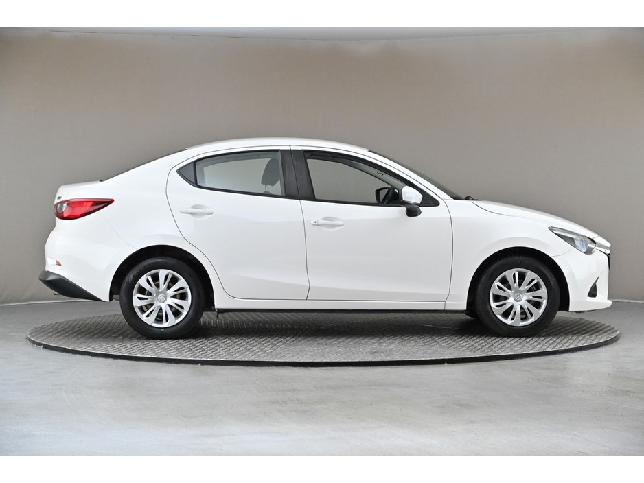 Mazda Mazda2 1.5 SKYACTIVE 6SPD SEDAN *ANDROID CAR PLAYER* — thumbnail 11