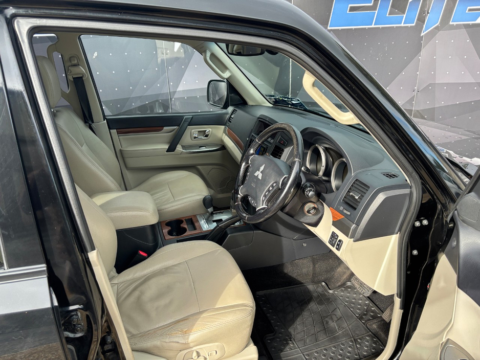 2014 Mitsubishi Pajero 3.2L Diesel For Sale Images