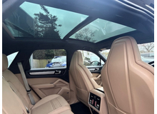 2023 Porsche Cayenne 3L Petrol Plug-in Hybrid For Sale Images