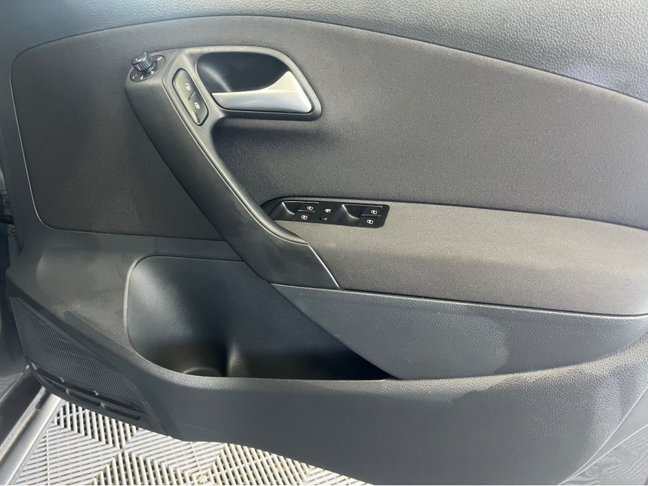 2014 Volkswagen Polo 1.0L Petrol For Sale Images