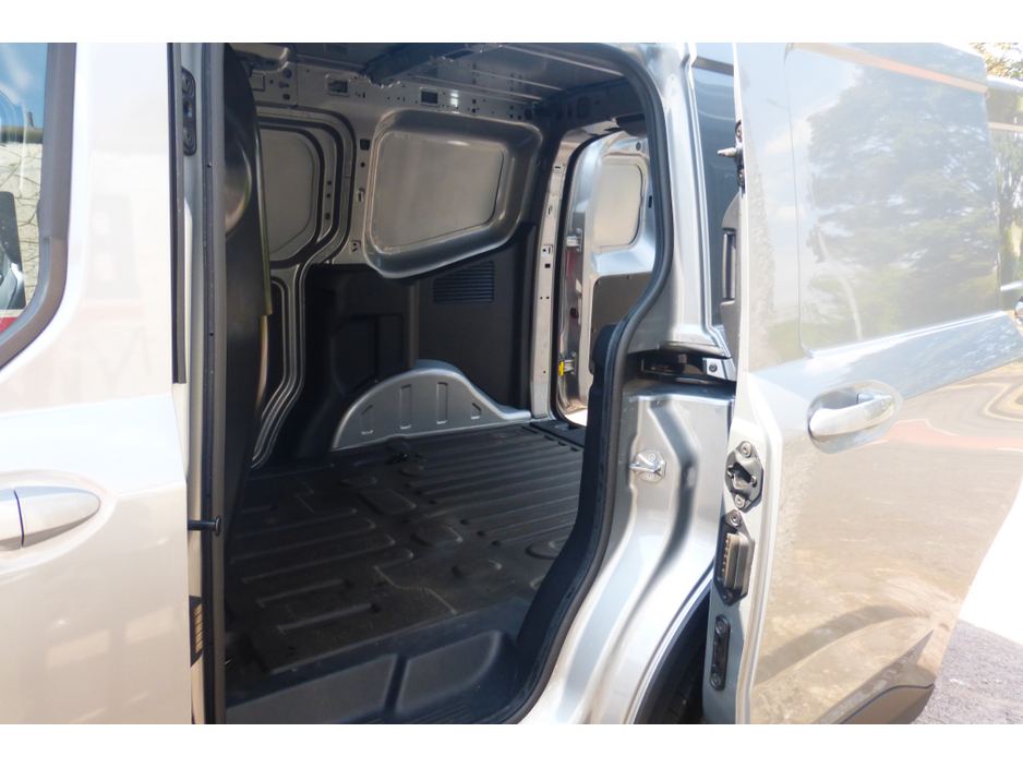 2024 Ford Transit Courier 1.5L Diesel For Sale Images