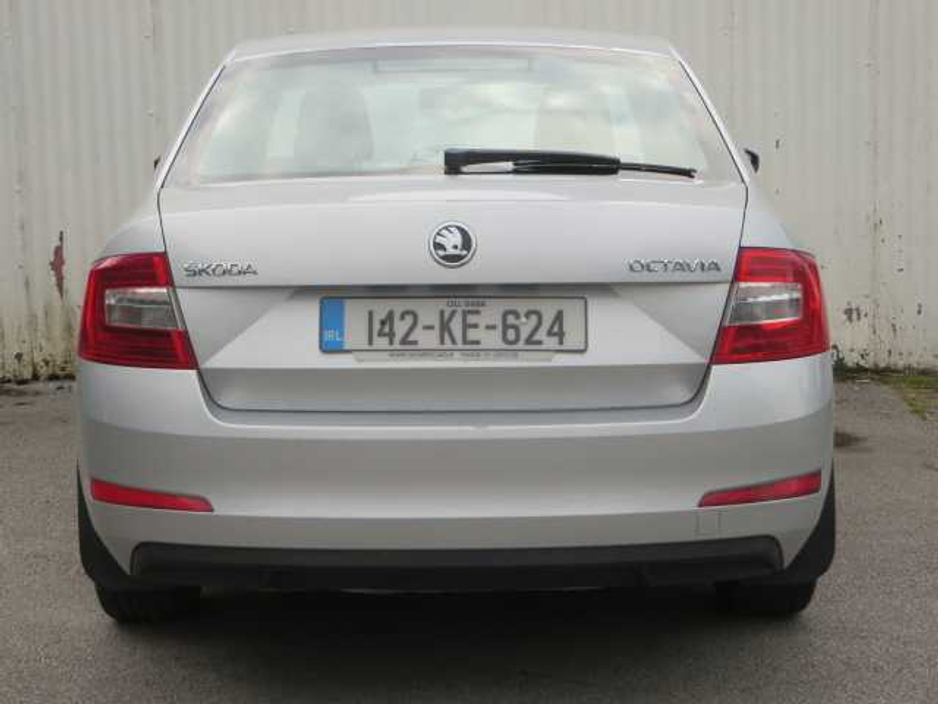 2014 Skoda Octavia 1.2L Petrol For Sale Images