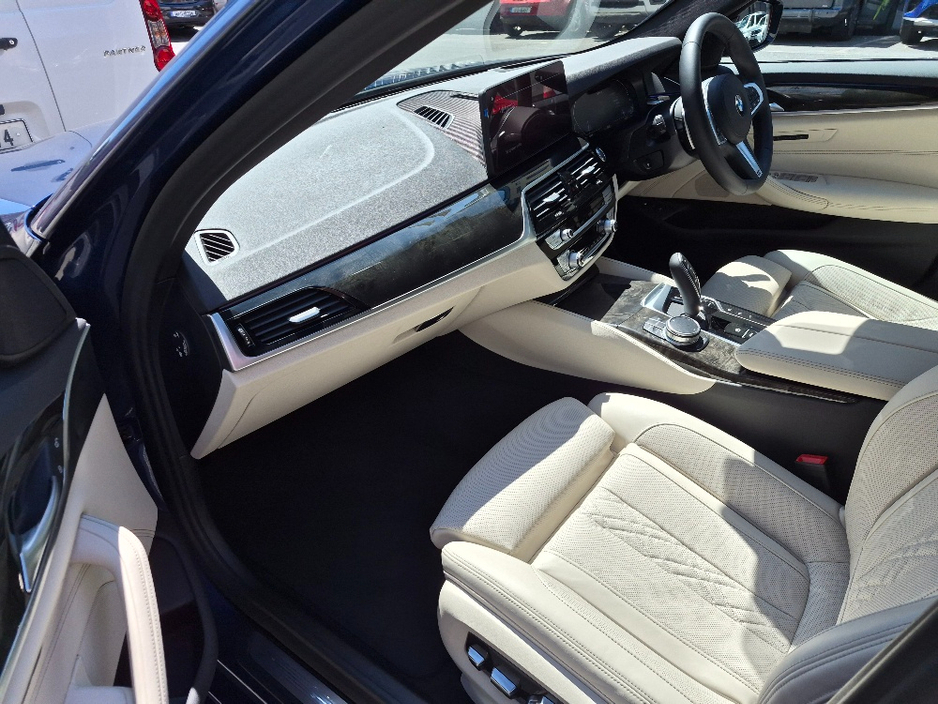 2020 BMW 5 Series 2L Petrol Plug-in Hybrid For Sale Images