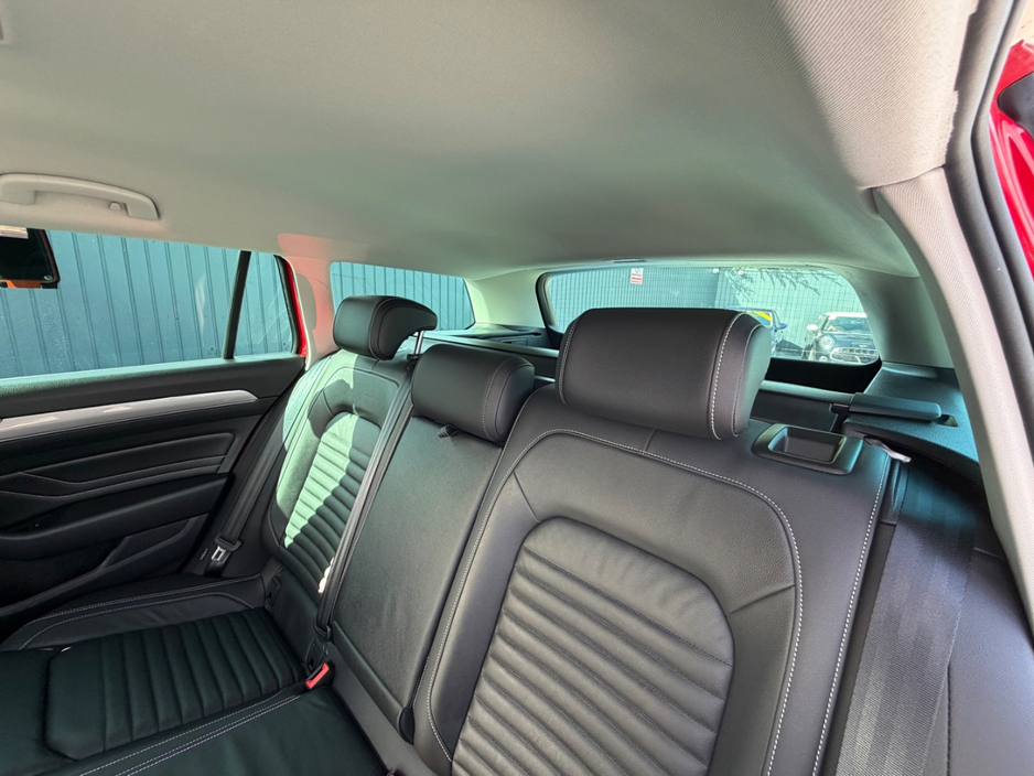 2022 Volkswagen Passat 1.4L Hybrid For Sale Images