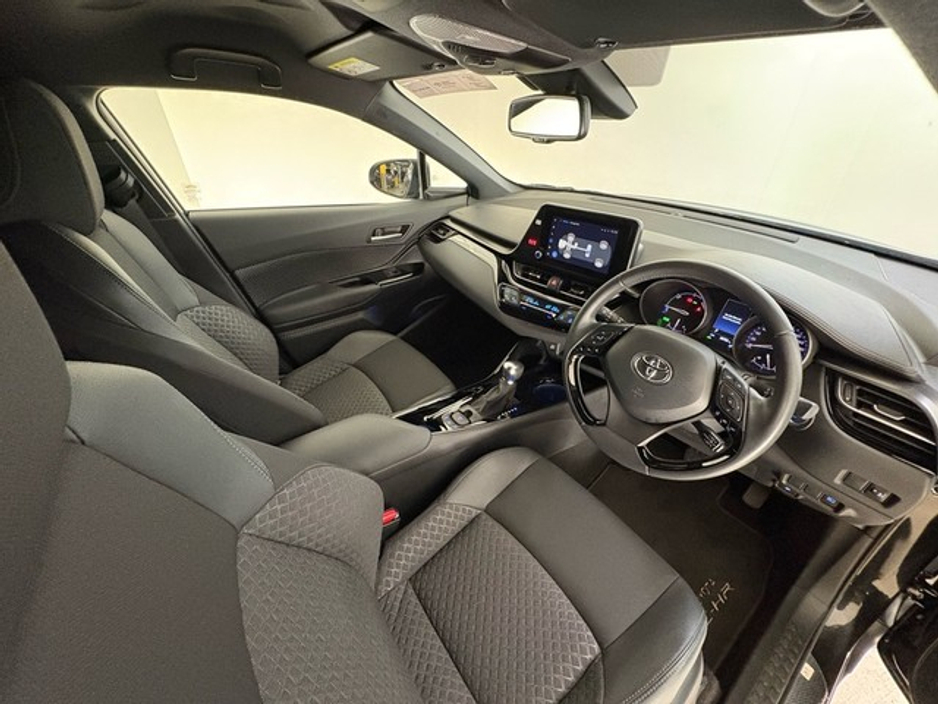 Toyota C-HR Sport Hybrid — thumbnail 14