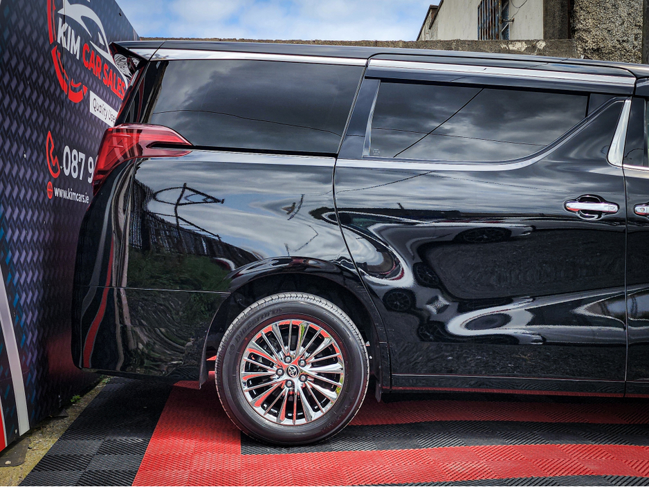 2020 Toyota Alphard 2.5L Petrol For Sale Images