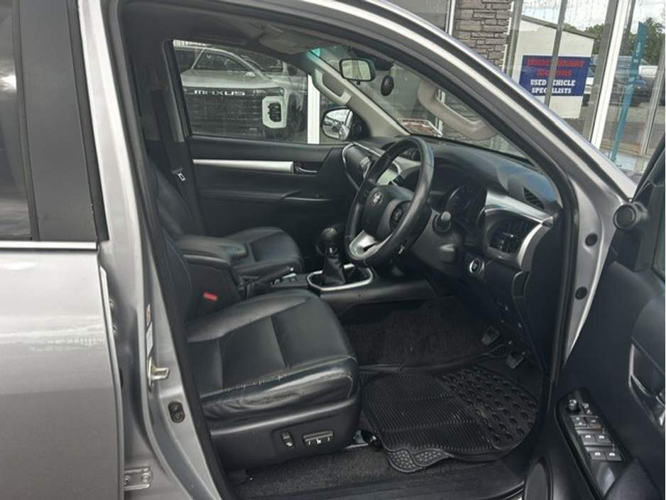 2018 Toyota Hilux 2.4L Diesel For Sale Images