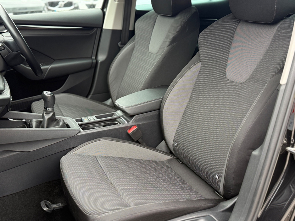 2021 Skoda Octavia 1L Petrol For Sale Images
