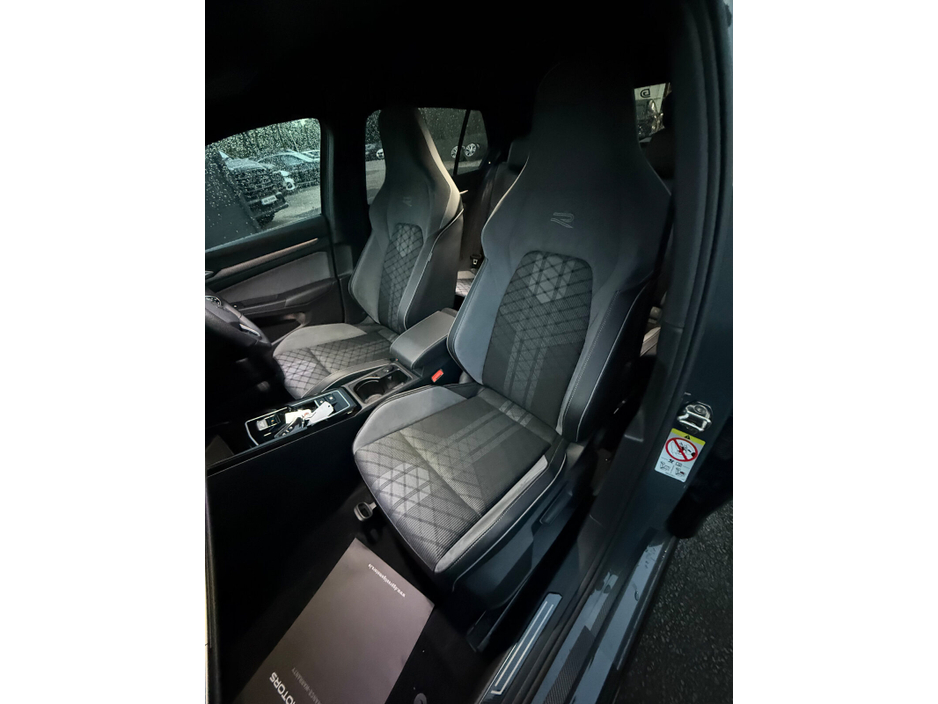 2023 Volkswagen Golf 2L Diesel For Sale Images