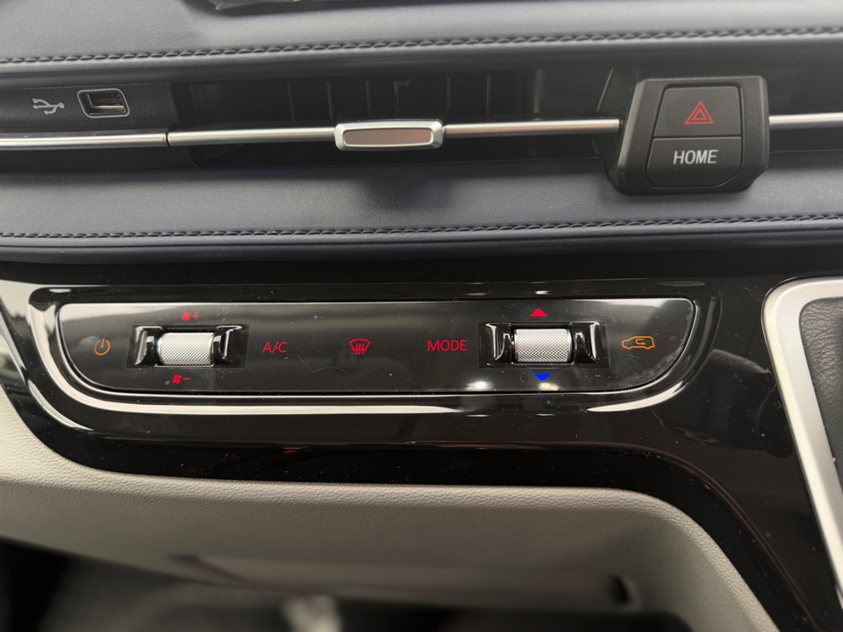 2026 Maxus Deliver 9 2L Diesel For Sale Images