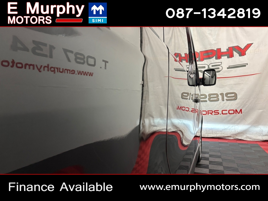 2023 Renault Trafic 2L Diesel For Sale Images