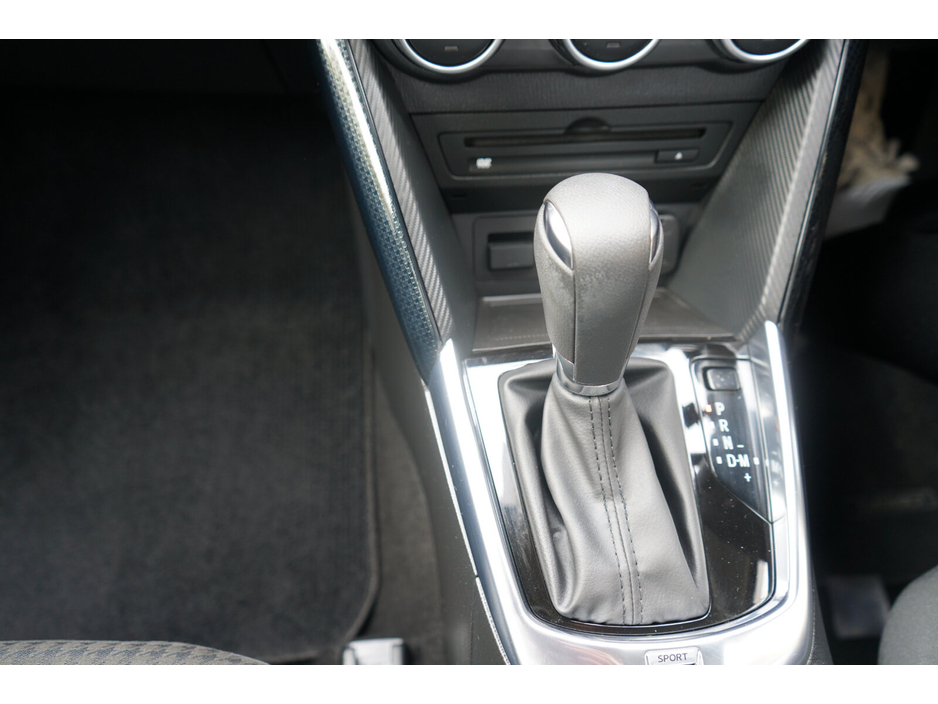 Mazda Demio — thumbnail 18