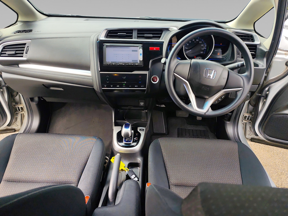 Honda Fit 1.5 Petrol Hybrid Auto — thumbnail 14