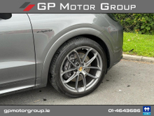 2024 Porsche Cayenne 3L Petrol Plug-in Hybrid For Sale Images