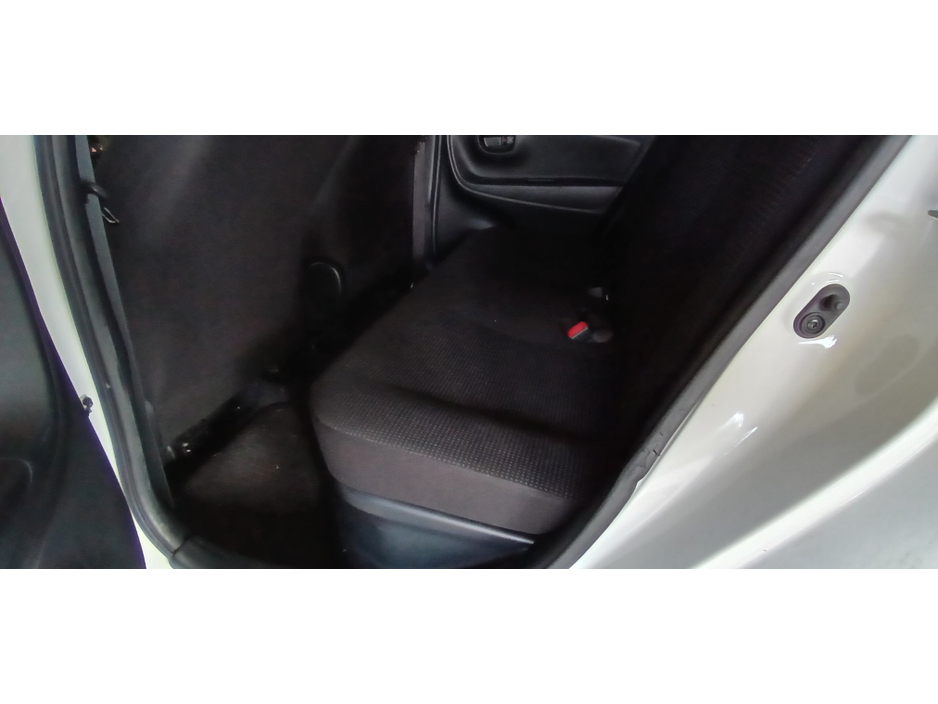 2017 Toyota Vitz 1.5L Hybrid For Sale Images