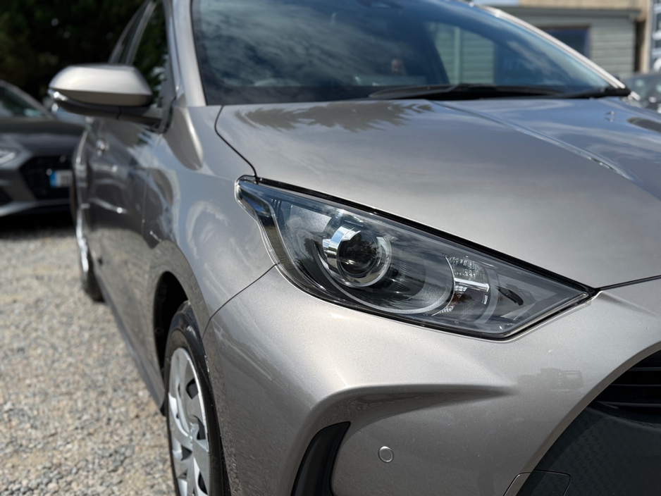 2021 Toyota Yaris 1.5L Petrol Hybrid For Sale Images