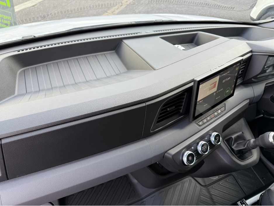 2027 Nissan Interstar 2L Diesel For Sale Images