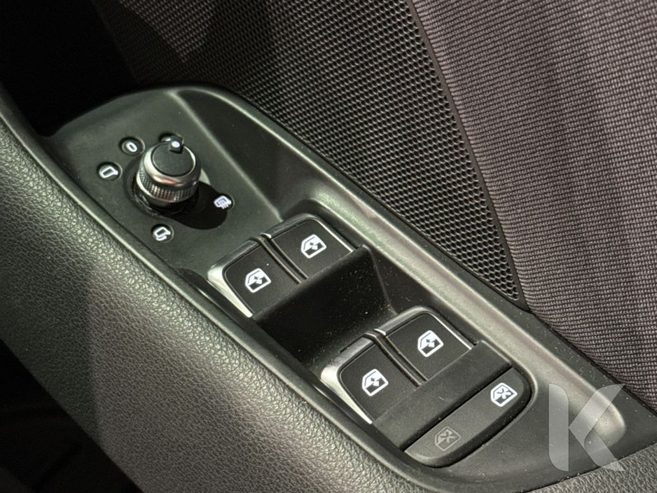 Audi A3 1.4 TFSI AUTOMATIC - FACTORY ALLOYS - PUSH BUTTON START/STOP - REAR CAMERA - MULTI FUNCTION STEERING WHEEL - CRUISE CONTROL — thumbnail 20