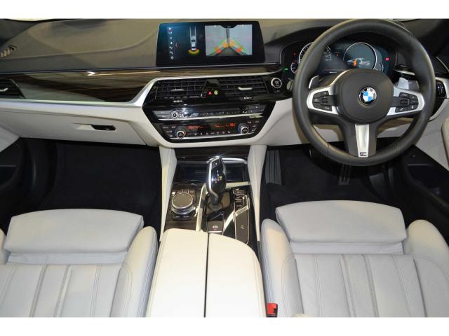 2018 bmw 5 series 530d m sport ivory white leather reversing