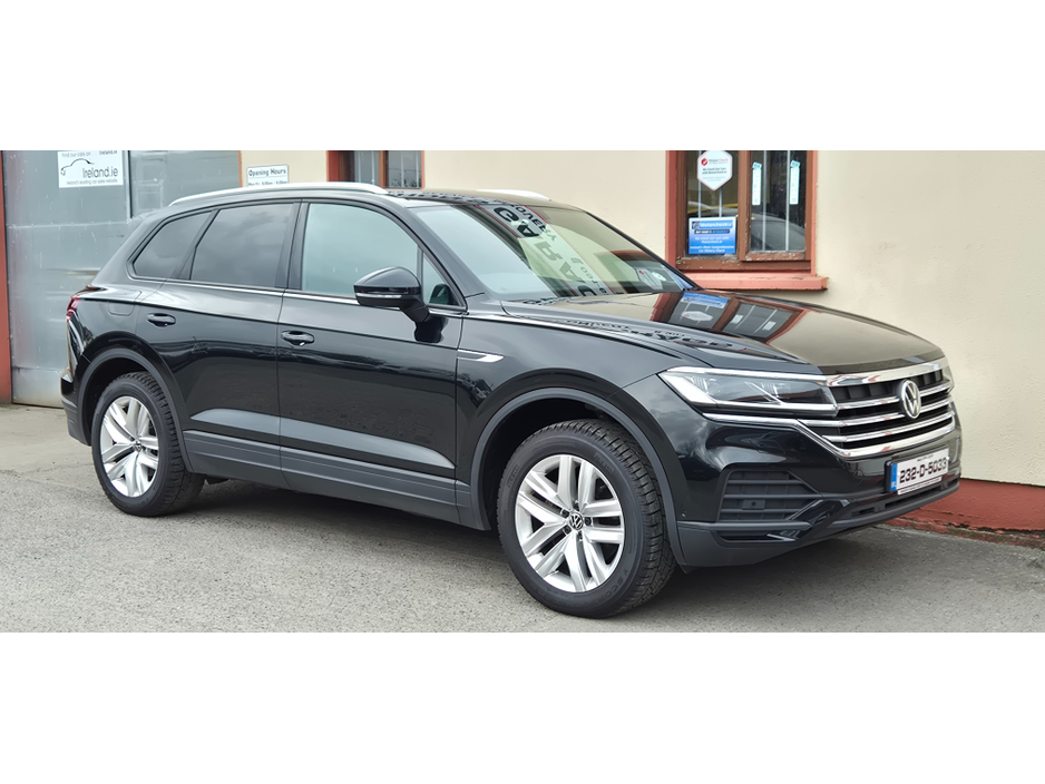 2023 Volkswagen Touareg 3L Diesel For Sale Images