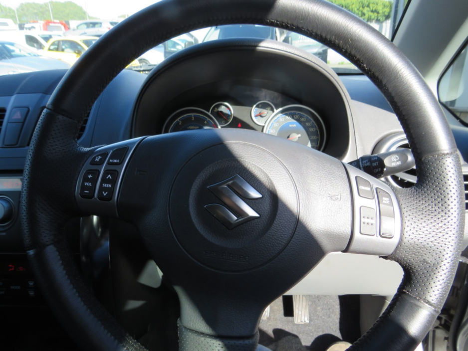 Suzuki SX4 IAWD 2L DIESEL 4DR 2.0 D — thumbnail 8