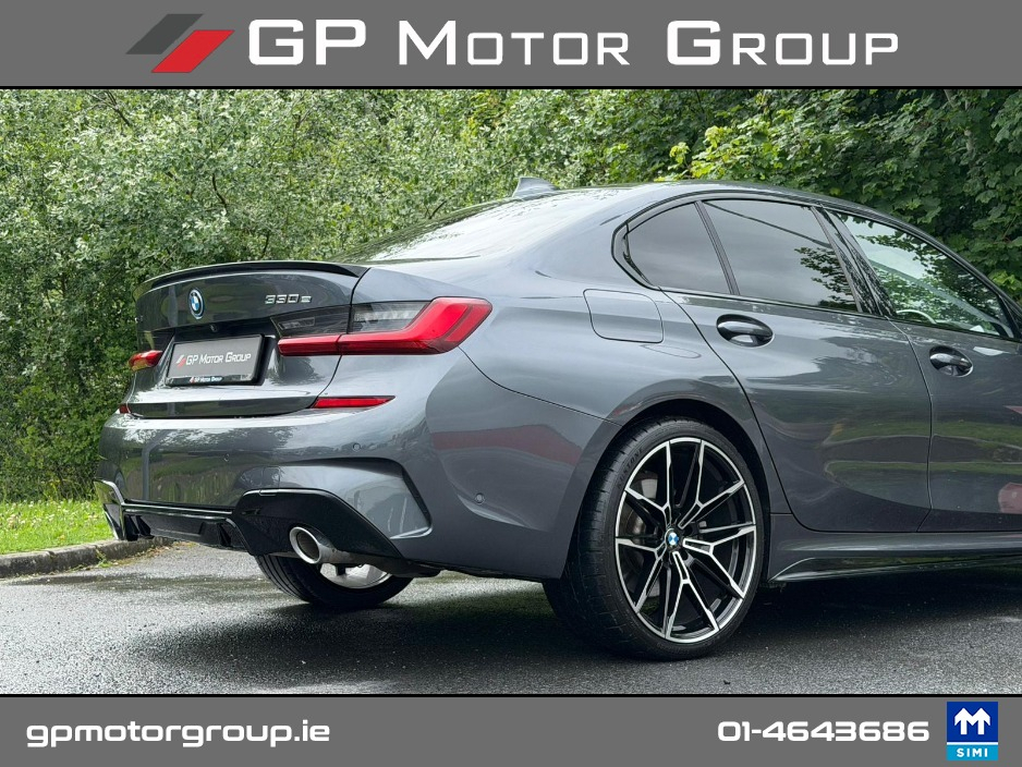 BMW 3 Series 330E XDRIVE M SPORT M PERFORMANCE *1 YEAR WARRANTY* — thumbnail 14