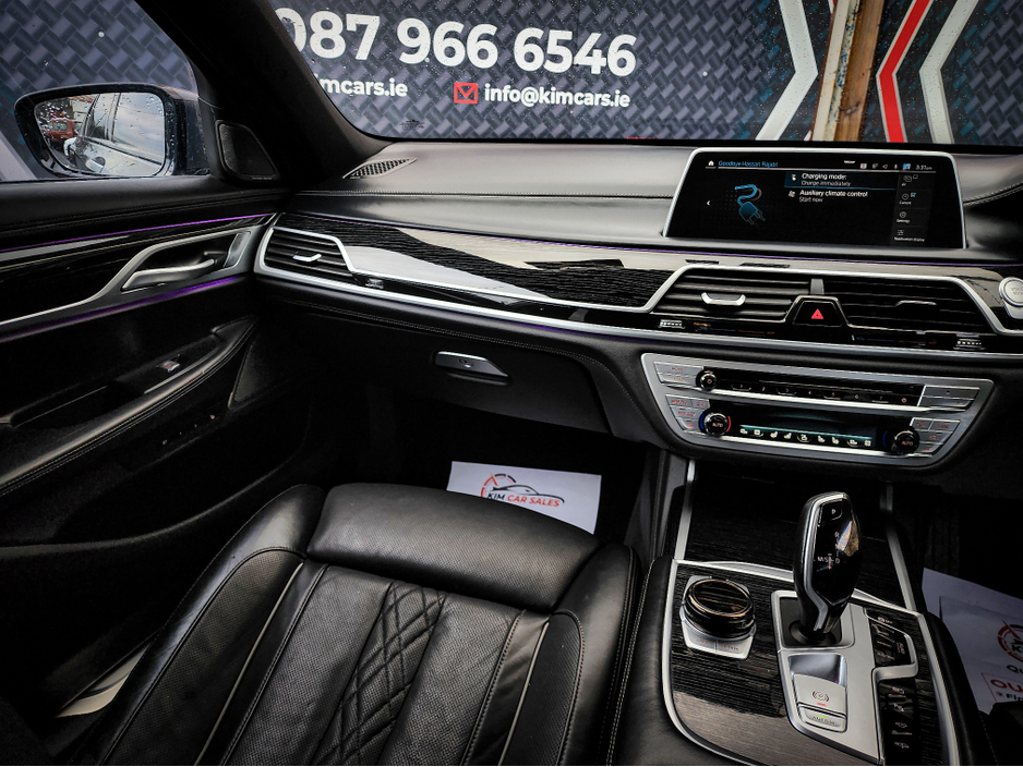 2021 BMW 7 Series 3L Petrol Plug-in Hybrid For Sale Images