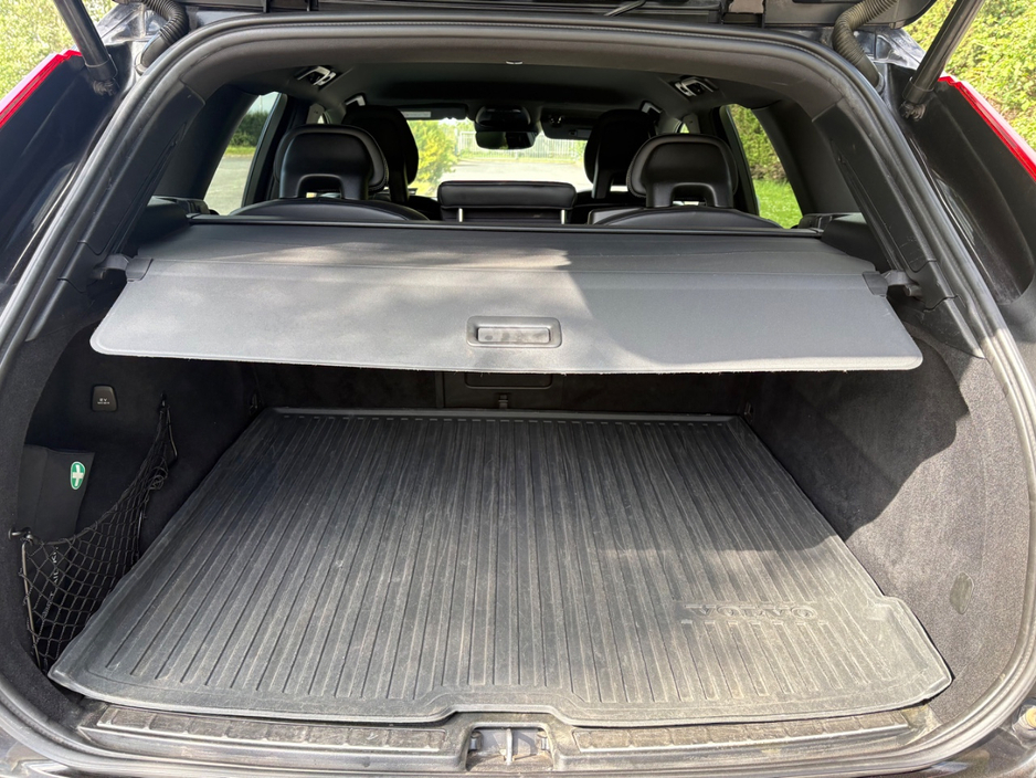 2017 Volvo XC60 2L Diesel For Sale Images