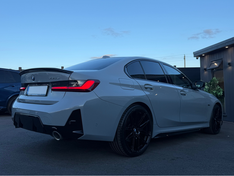 2023 BMW 3 Series 2L Hybrid For Sale Images