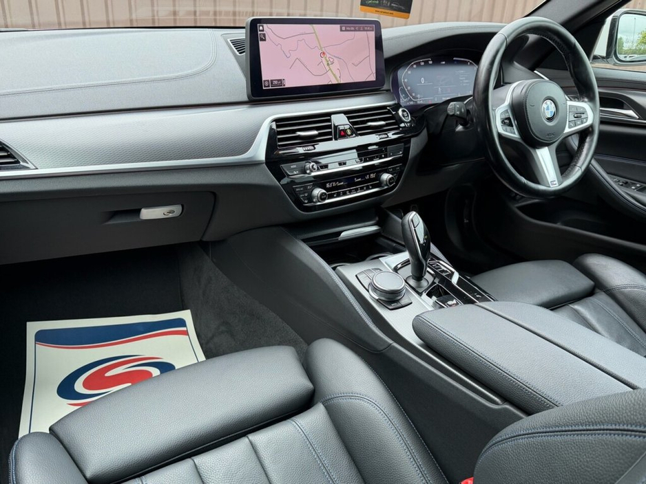 2022 BMW 5 Series 2L Diesel Hybrid For Sale Images