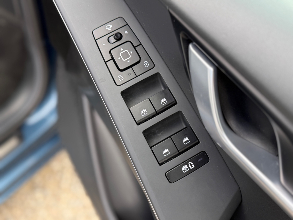 2022 Kia Niro 1.6L Petrol Plug-in Hybrid For Sale Images