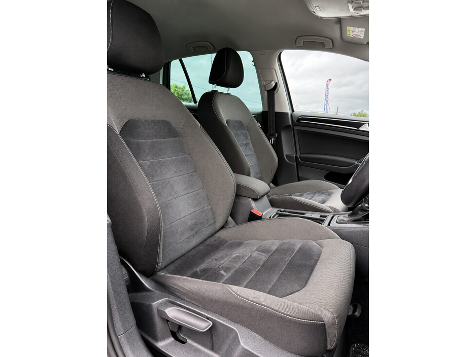 2017 Volkswagen Golf 1.4L Petrol For Sale Images