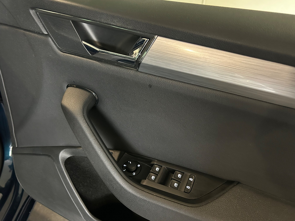 2022 Skoda Superb 2L Diesel For Sale Images