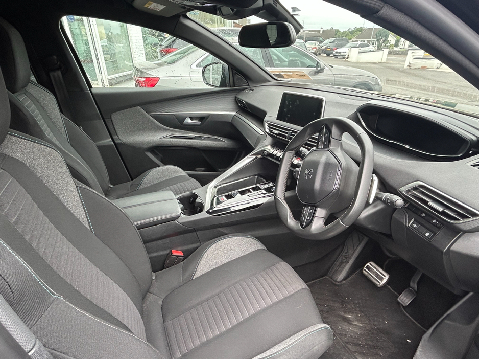 2023 Peugeot 5008 1.5L Diesel For Sale Images