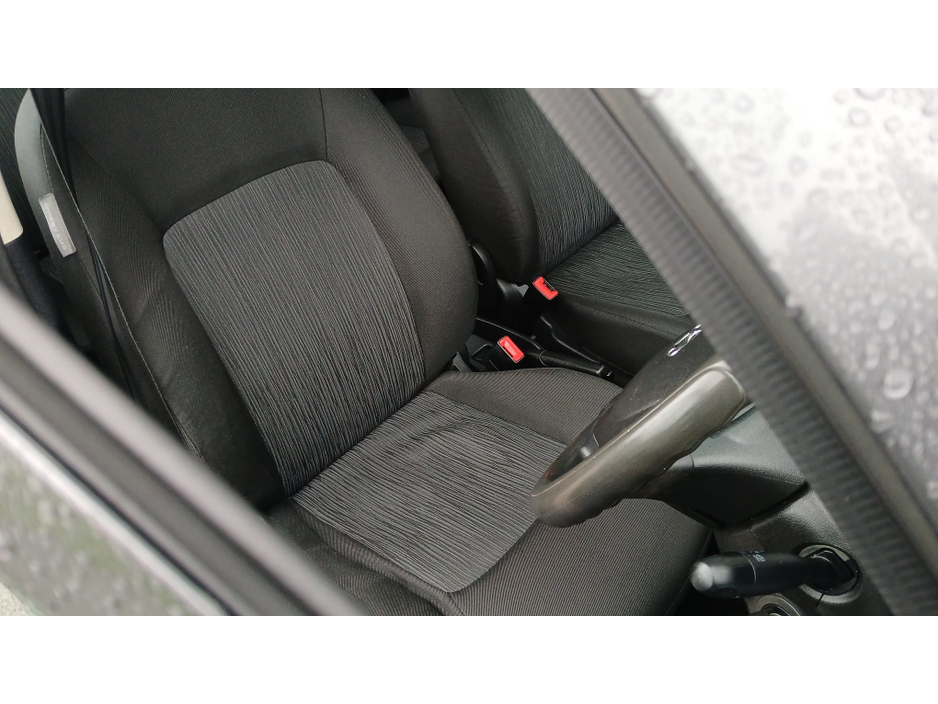 2012 Hyundai i10 1.1L Petrol For Sale Images