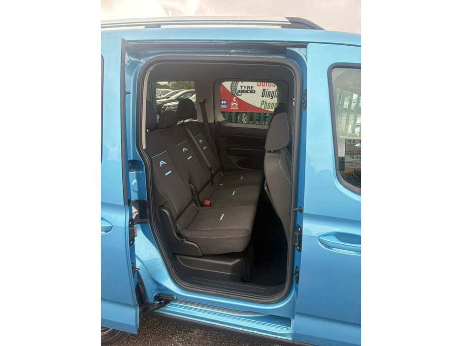 2022 Ford Tourneo Connect 2L Diesel For Sale Images