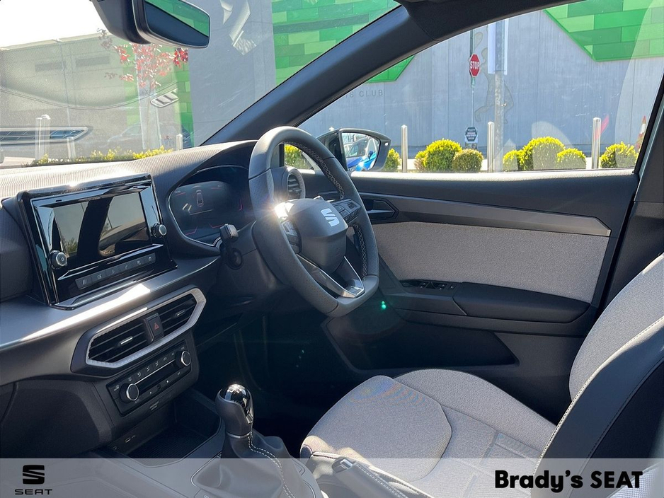 SEAT Ibiza DEMO * New Model IBIZA 1.0TSI 95HP FR *Panoramic Sunroof* — thumbnail 7