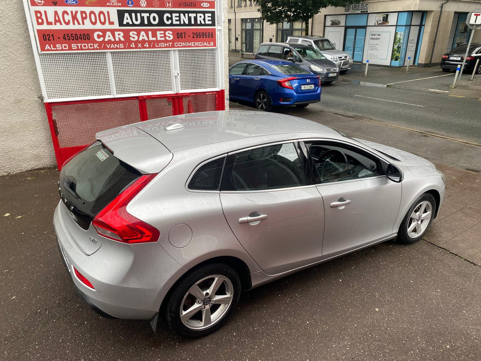 2016 Volvo V40 2L Diesel For Sale Images