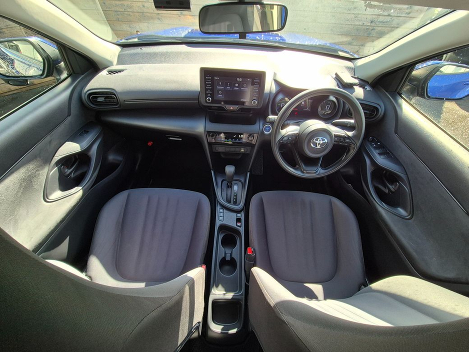 Toyota Yaris Cross 1.5 HYBRID / X SPEC / LOW MILEAGE / TAX €150 — thumbnail 16