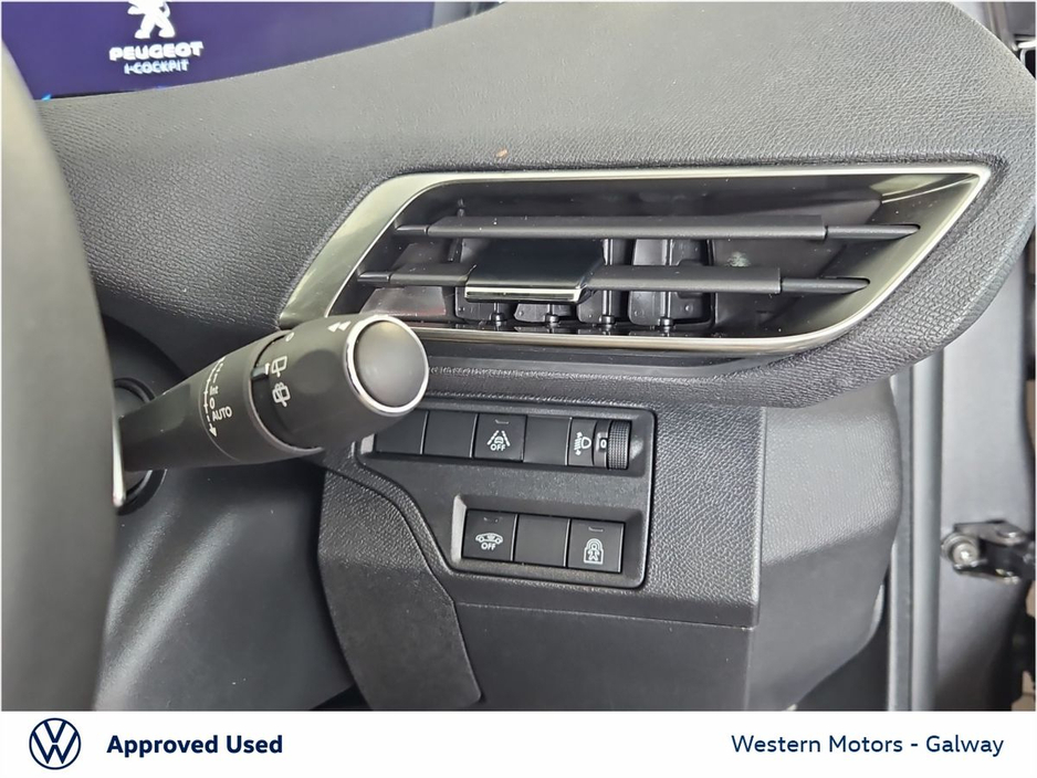 Peugeot 5008 Allure - 1 owner - full main dealer history — thumbnail 38