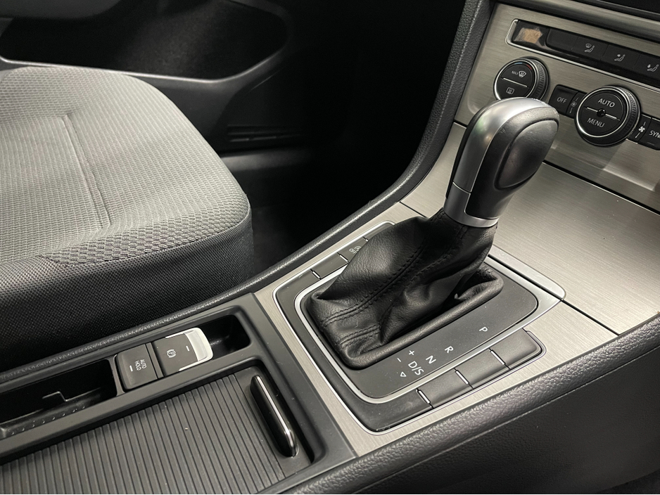 2015 Volkswagen Golf 1.2L Petrol For Sale Images