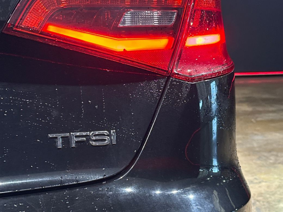 Audi A3 1.4 TFSI SPORTBACK - FULL BLACK LEATHER - FACTORY ALLOYS - ADAPTIVE CRUISE CONTROL - REVERSE CAMERA — thumbnail 9