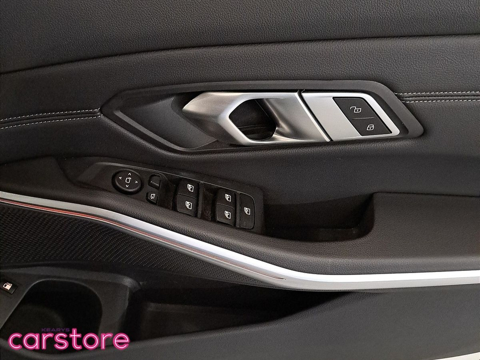 BMW 3 Series 330e M Sport Auto — thumbnail 18