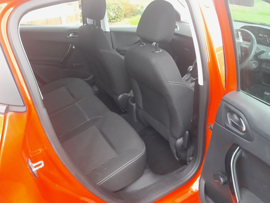 Peugeot 208 ACTIVE 1.2 68 6.2 4DR — thumbnail 12