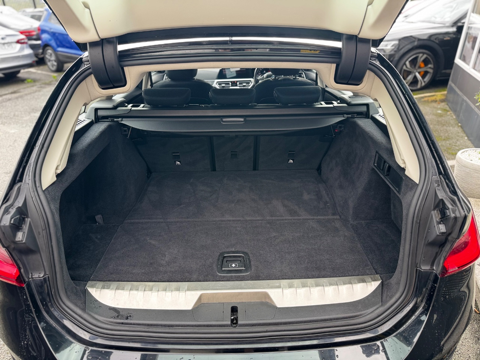 2022 BMW 3 Series 2L Petrol Plug-in Hybrid For Sale Images