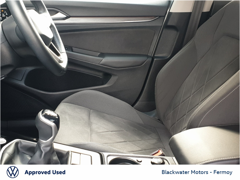 Volkswagen Golf 2.0TDI 115BHP STYLE WITH UPGRADED ALLOYS & REAR TINTED WINDOWS — thumbnail 4