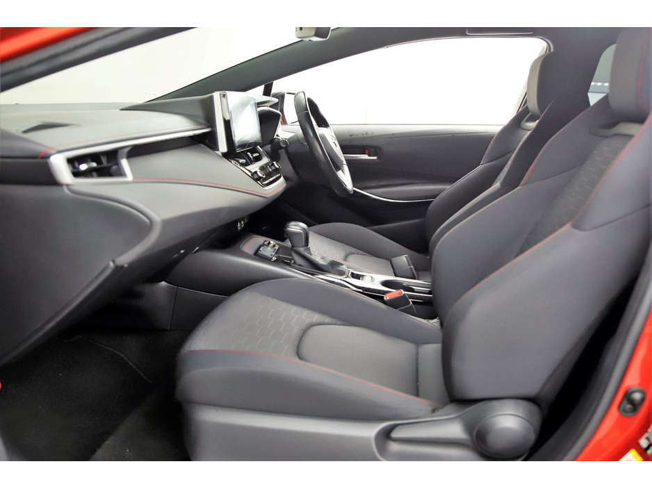 Toyota Corolla 1.8 Hybrid Sport Auto CarPlay Reverse Cam — thumbnail 15
