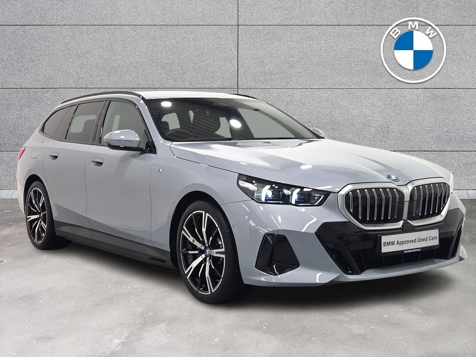 2025 BMW 5 Series 2L Petrol Plug-in Hybrid For Sale Images