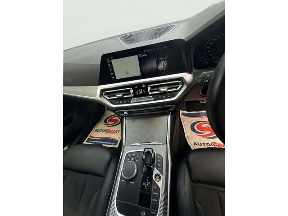 BMW 3 Series 320D M-SPORT XDRIVE, Roof Rails, Automatic — thumbnail 8